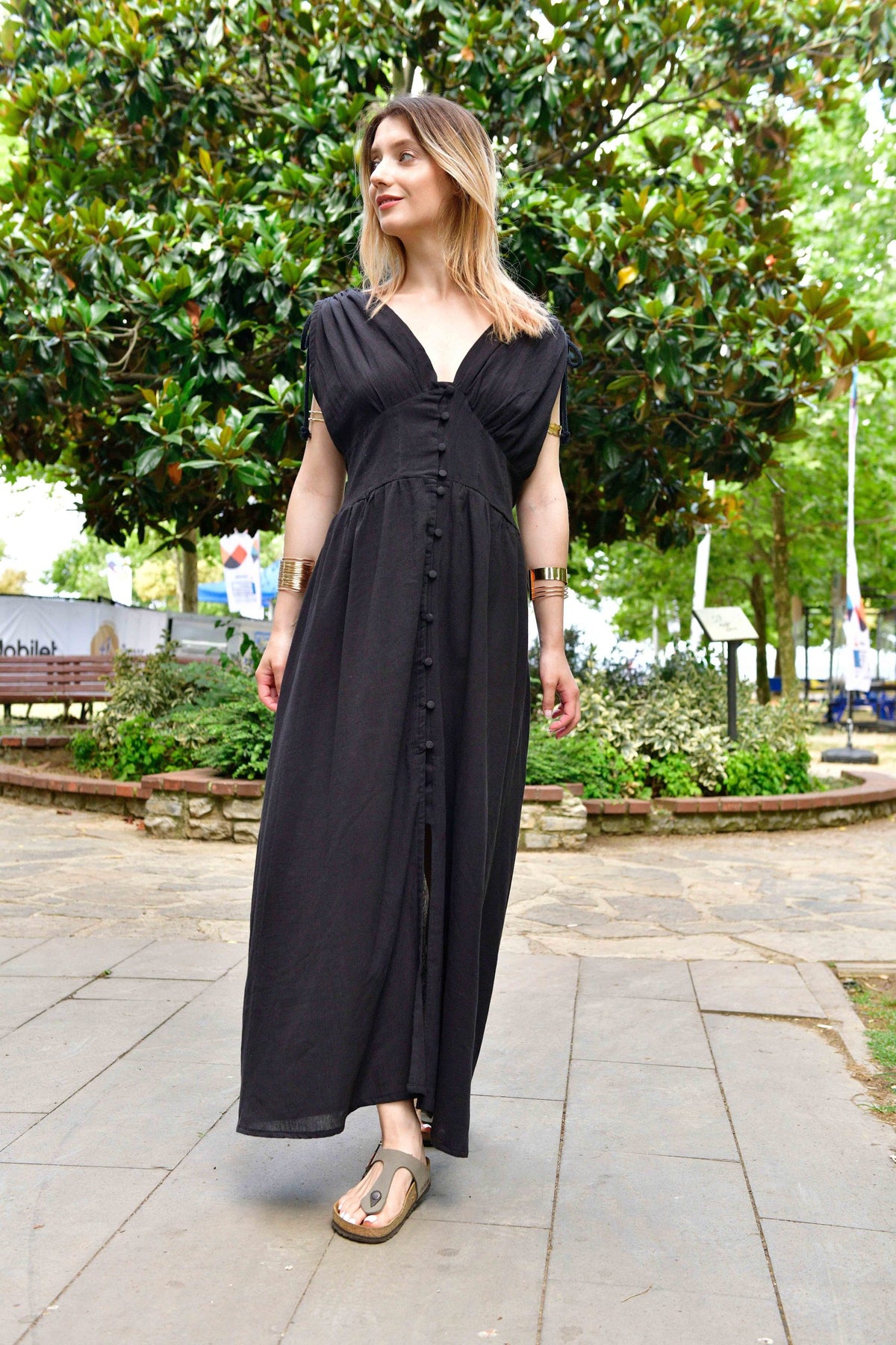 Corsage Black